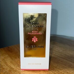 GUERLAIN Aqua Allegoria Forte Rosa Palissandro Perfume - Gold and Pink